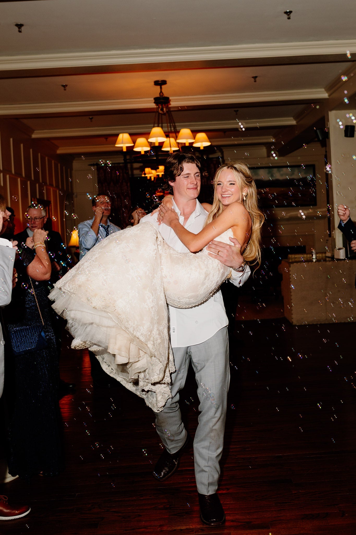 Wedding Day - Artisan