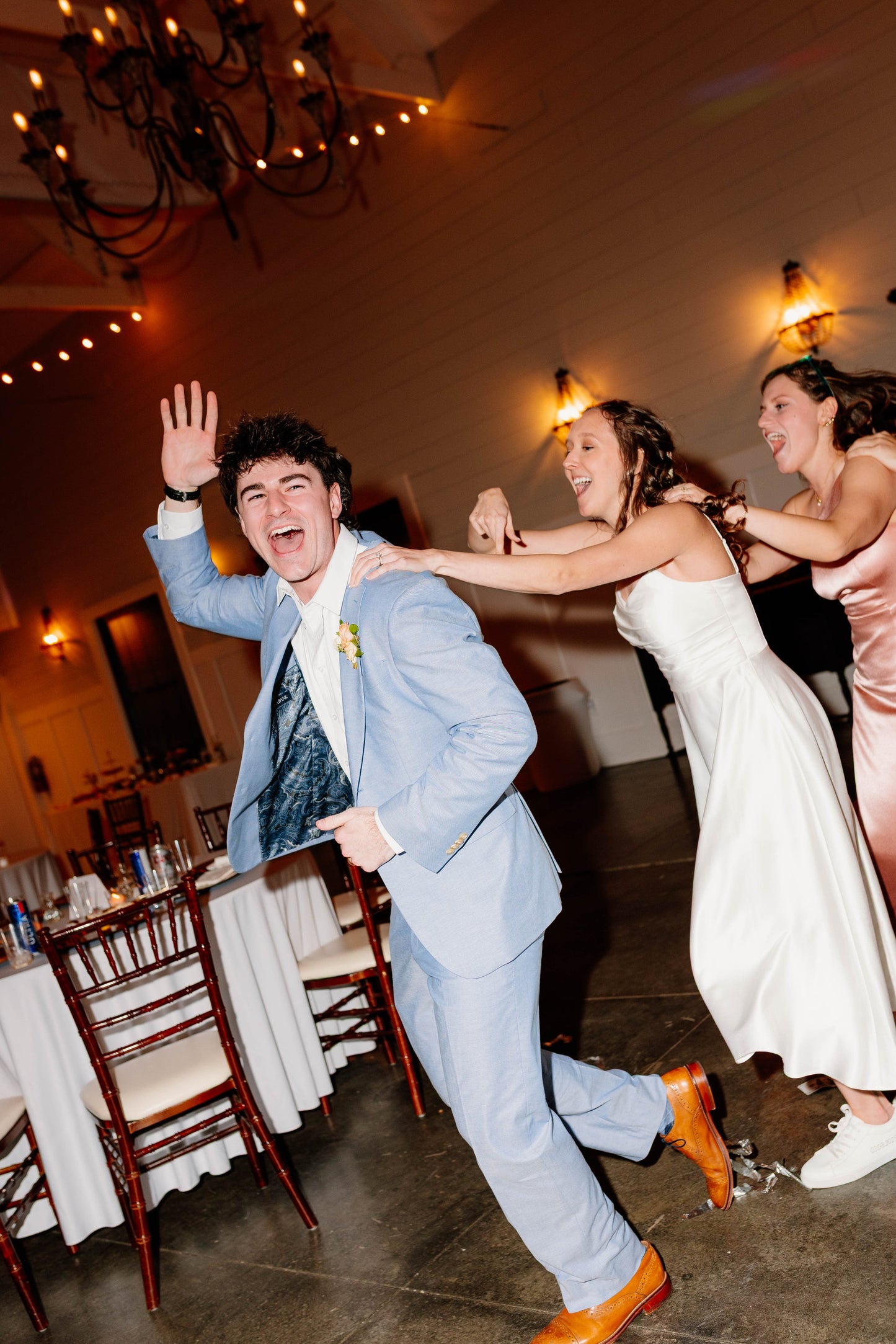 Wedding Day - Artisan