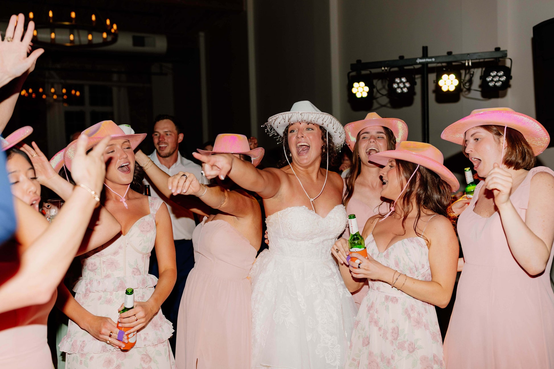 Wedding Day - Artisan